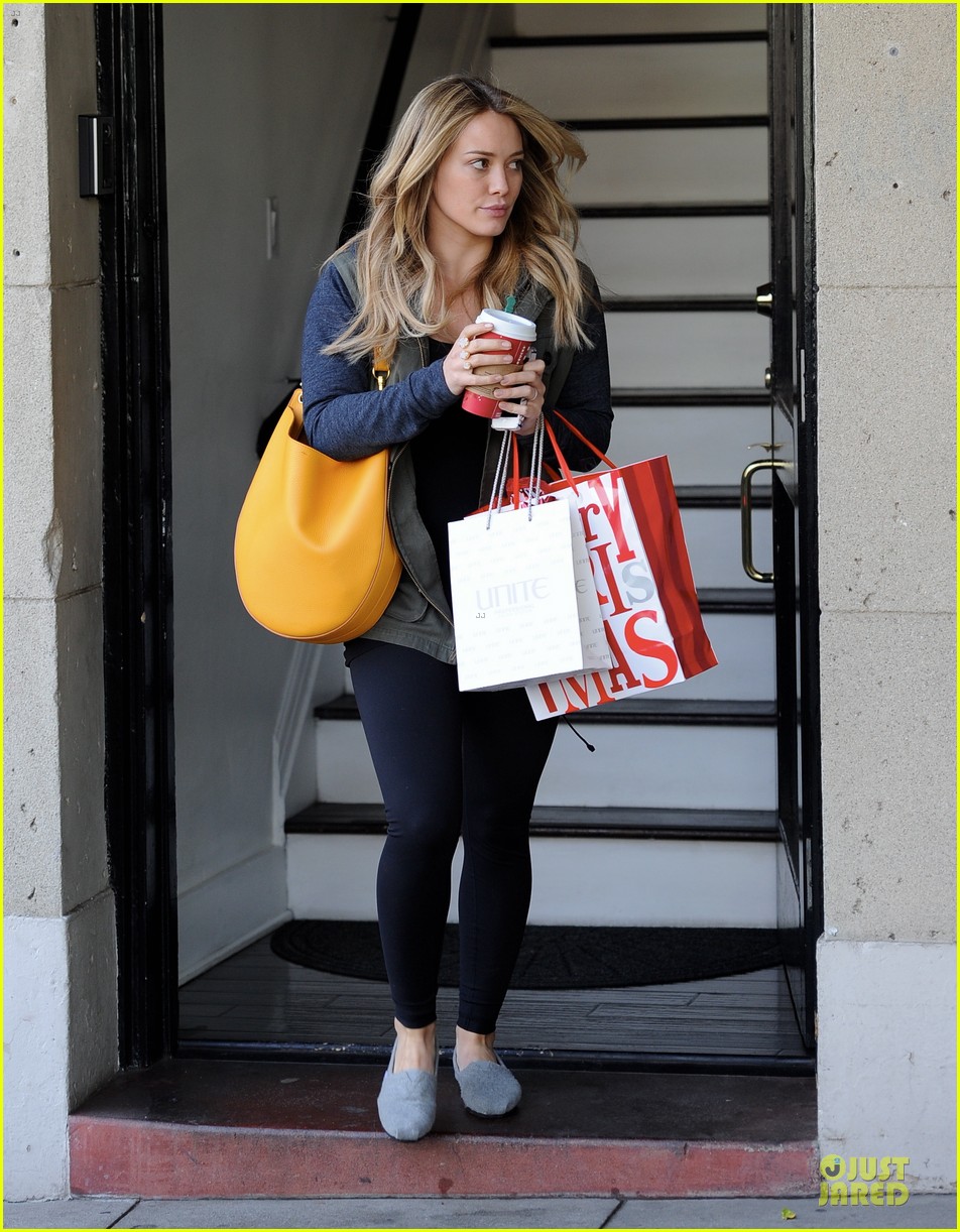 hilary duff park date with luca after hair appointment 133022416