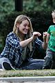 hilary duff park date with luca after hair appointment 03