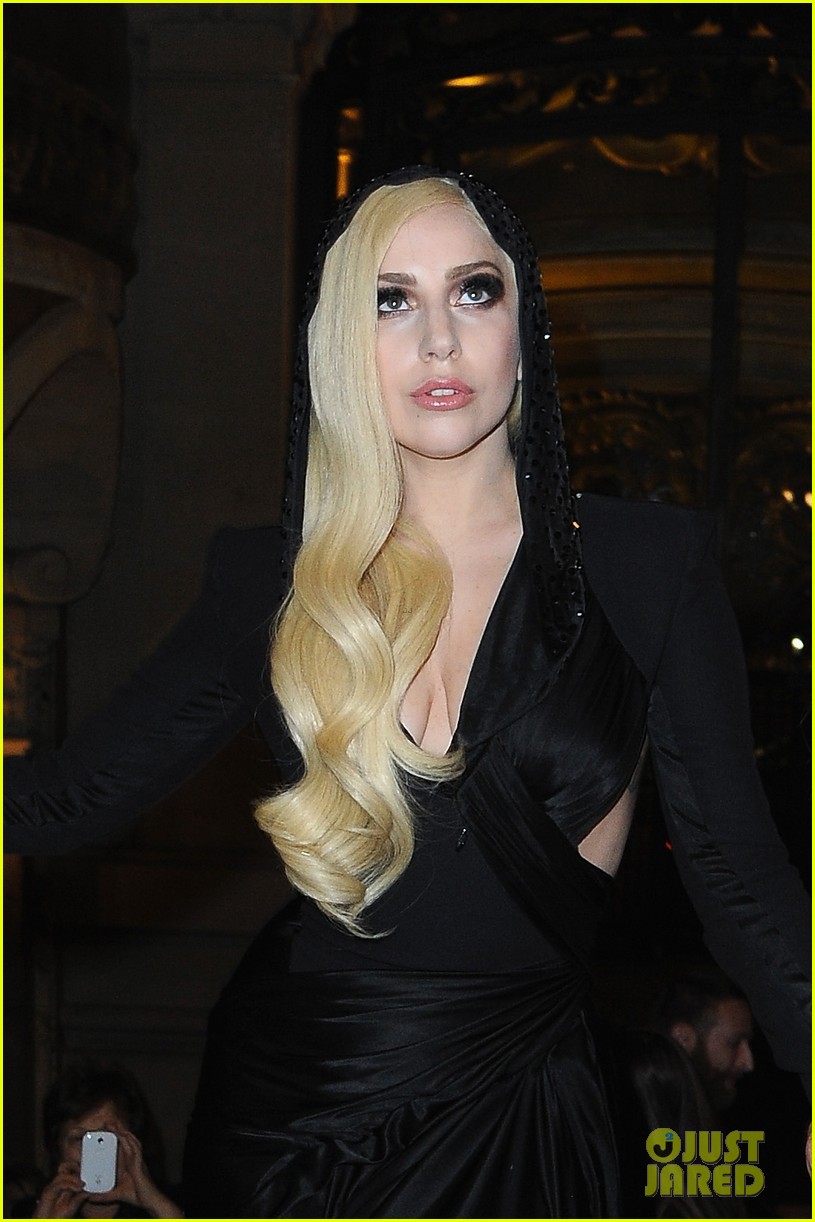 lady gaga front row at atelier versace paris show 043035487