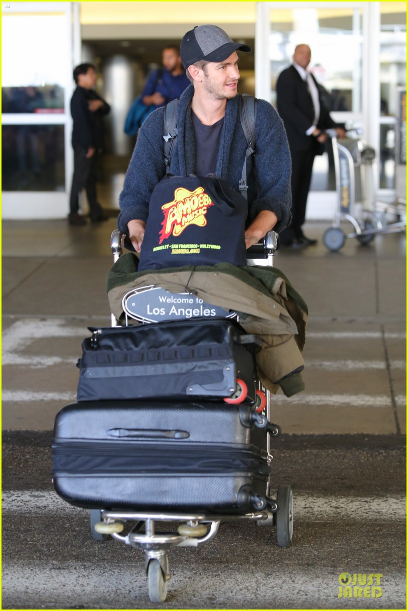 andrew garfield poses with spiderman fan at lax airport 213042325