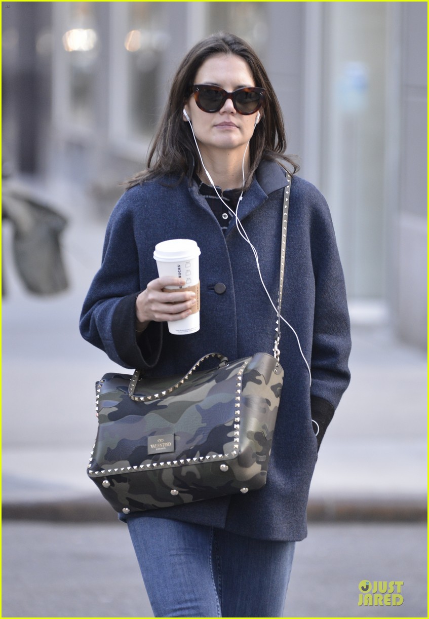katie holmes raves on zachary quinto glass menagerie 173033936