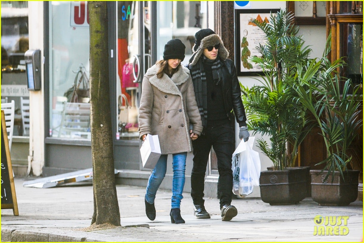 keira knightley james righton walk hand in hand for shopping trip 15