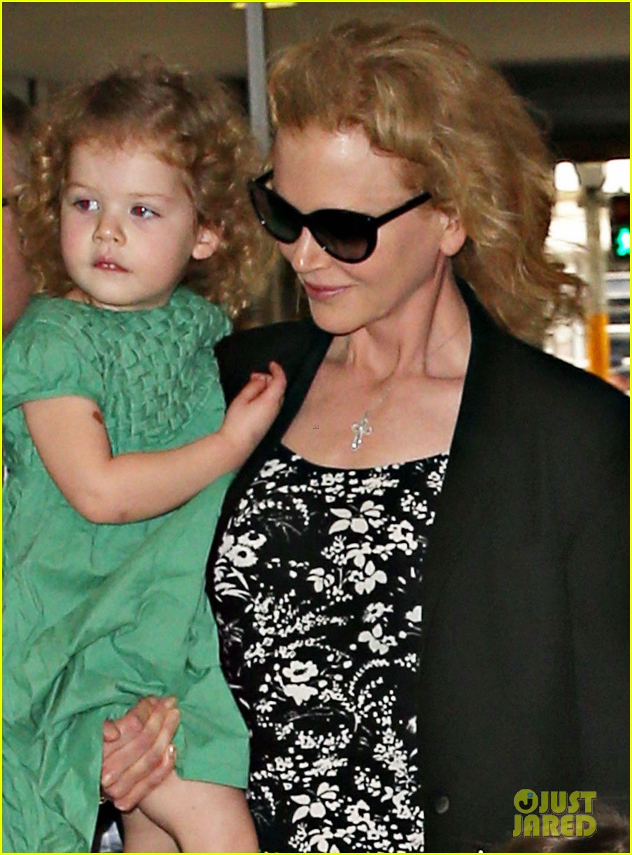 nicole kidman keith urban fly out of sydney with the girls 043021771