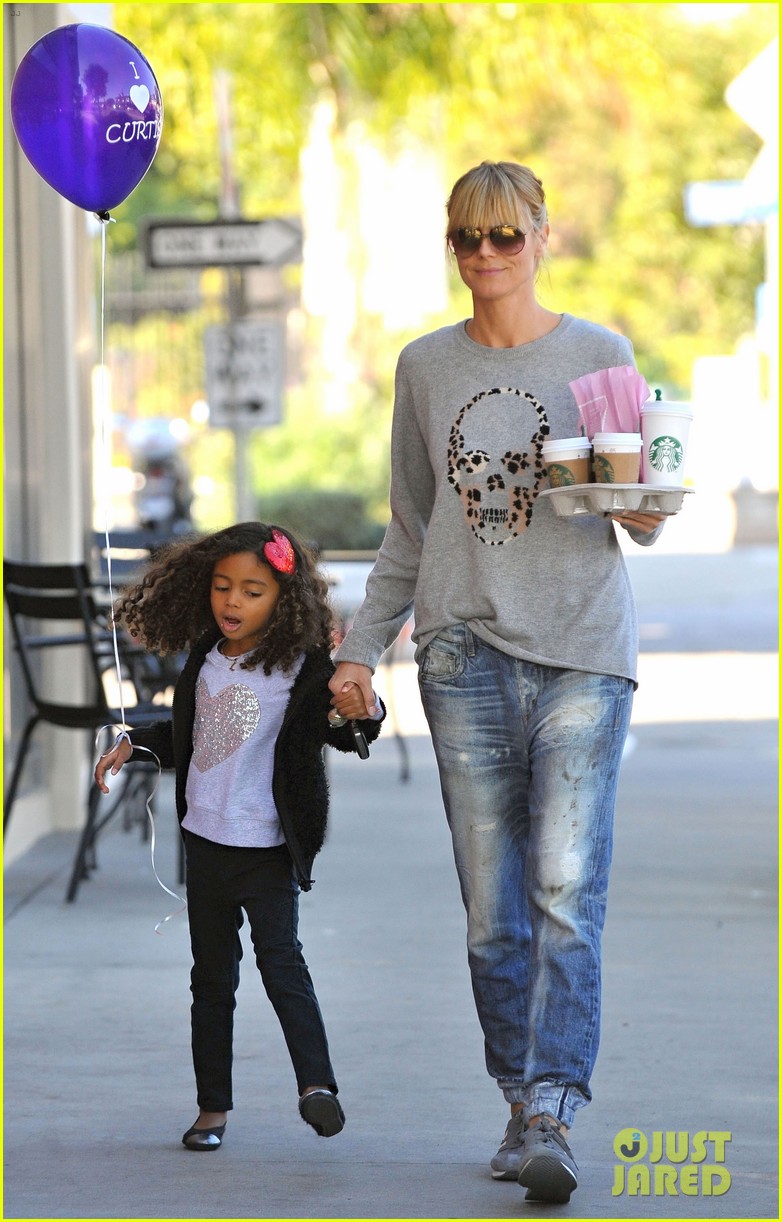 Heidi Klum: Morning Coffee Run with Daughter Lou!: Photo 3028923