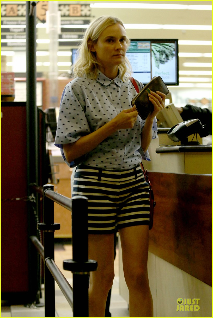 diane kruger mixes stripes polkadots for grocery run 023024179