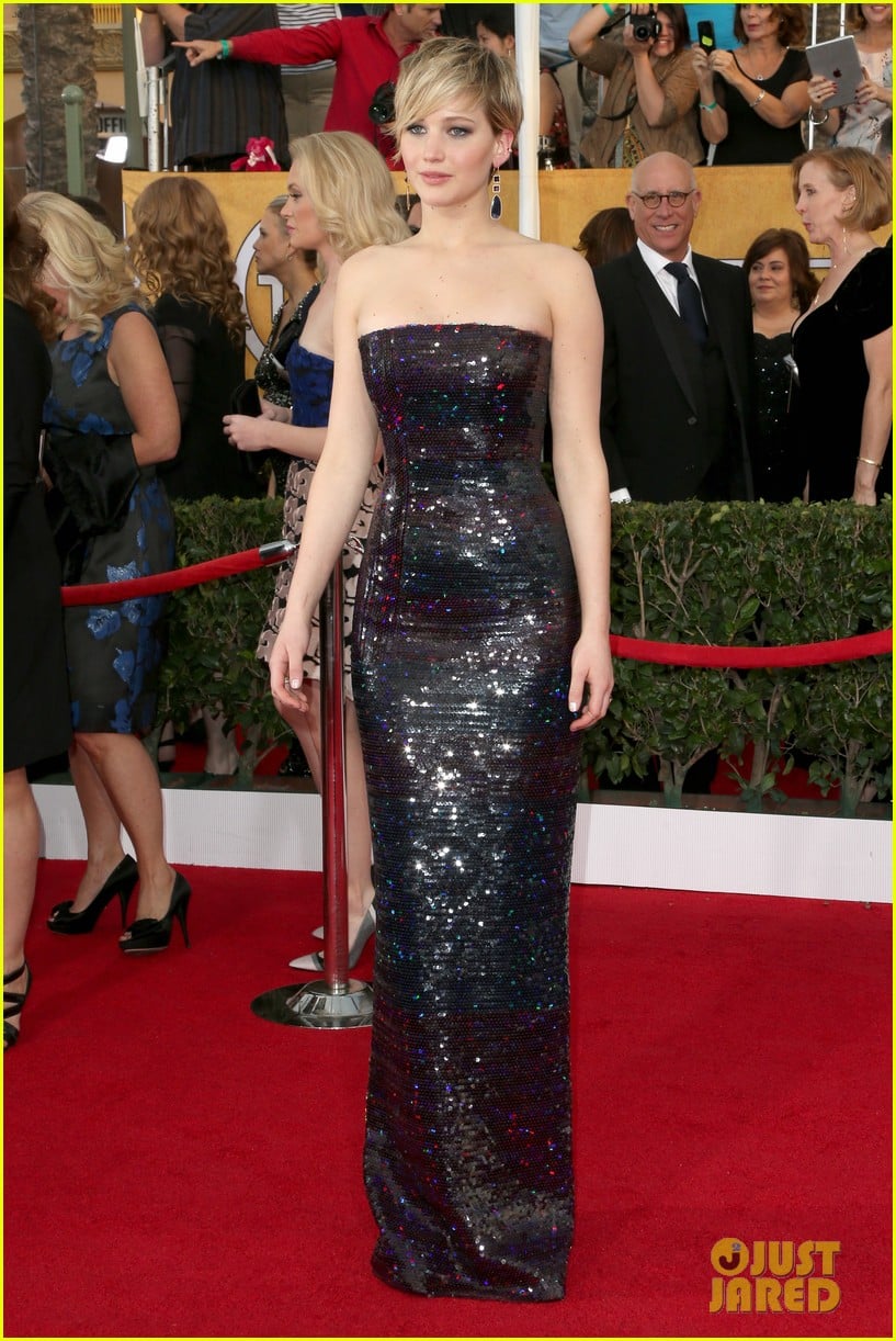 Listen: 38-Minute Report About 'Project Delirium' Article Which Jennifer  Lawrence Will Direct As A Feature Film, image size:817x1222