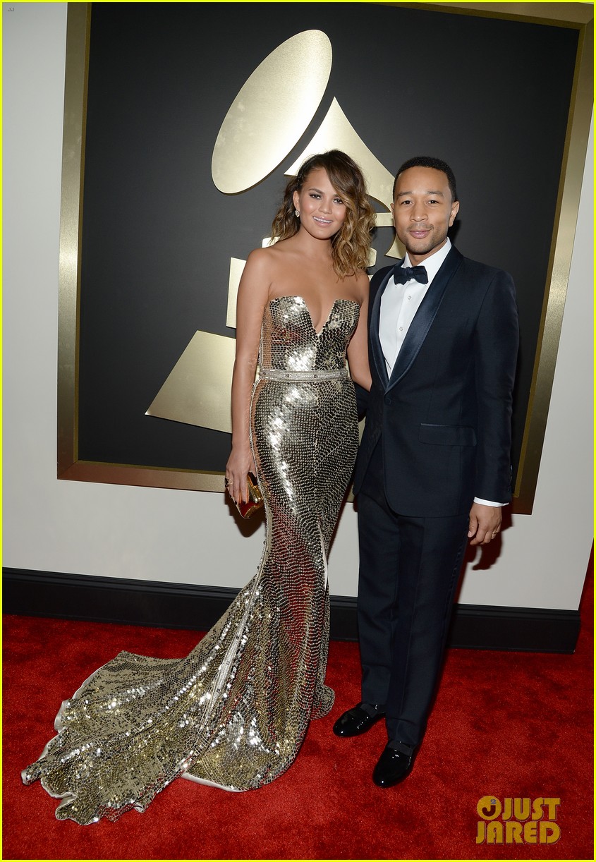 Chrissy Teigen & John Legend Grammys 2014 Red Carpet Photo 3041214