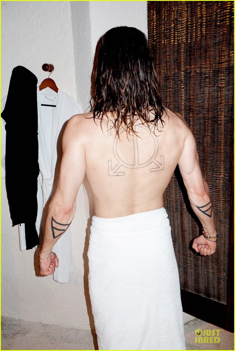 jared leto poses nude for new terry richardson photo shoot 103030613