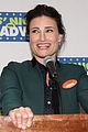 frozens idina menzel sings tomorrow at broadway event 11