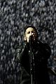 nine inch nails queens of stone age perform at grammys 2014 video 04