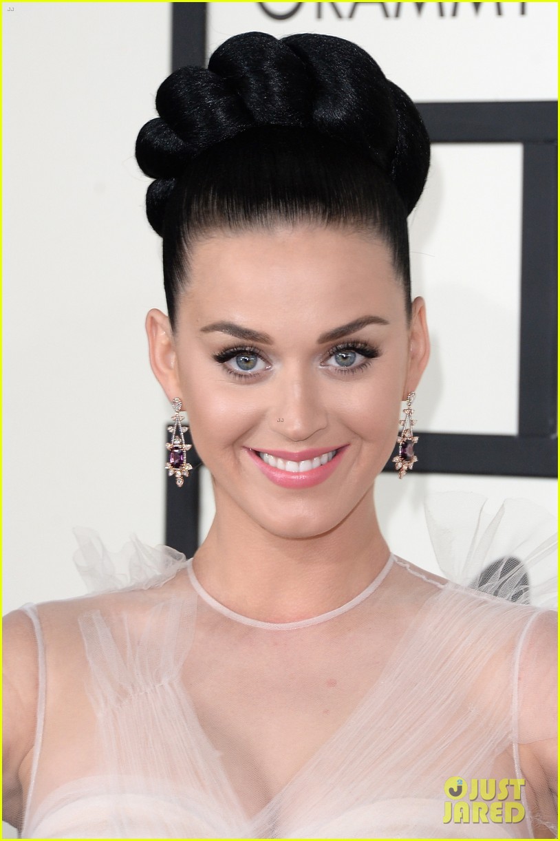katy perry grammys 2014 red carpet 23