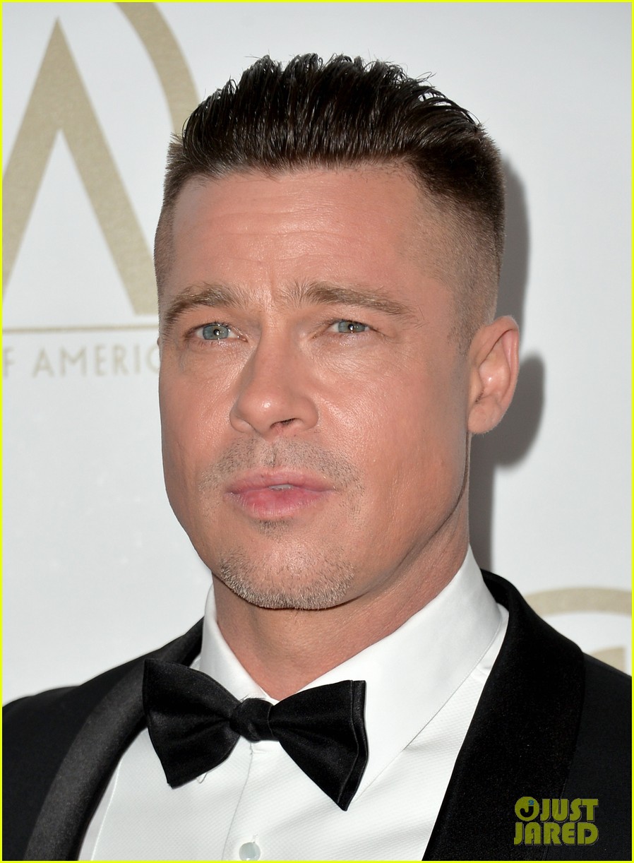 brad pitt producers guild awards 2014 with chiwetel ejiofor 073035870