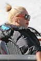gwen stefani cheers on her boys while they go skiing 04