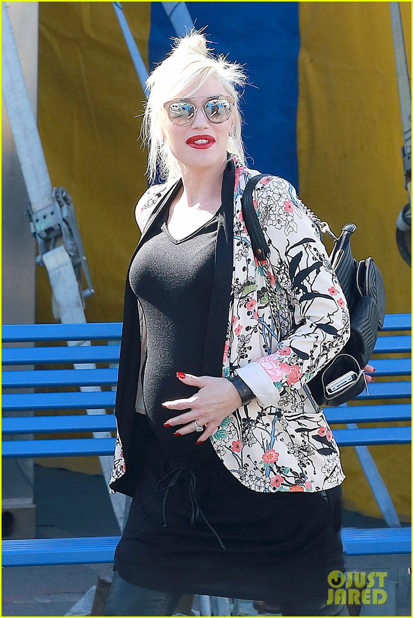 gwen stefani steps out with the family after baby boy news 02