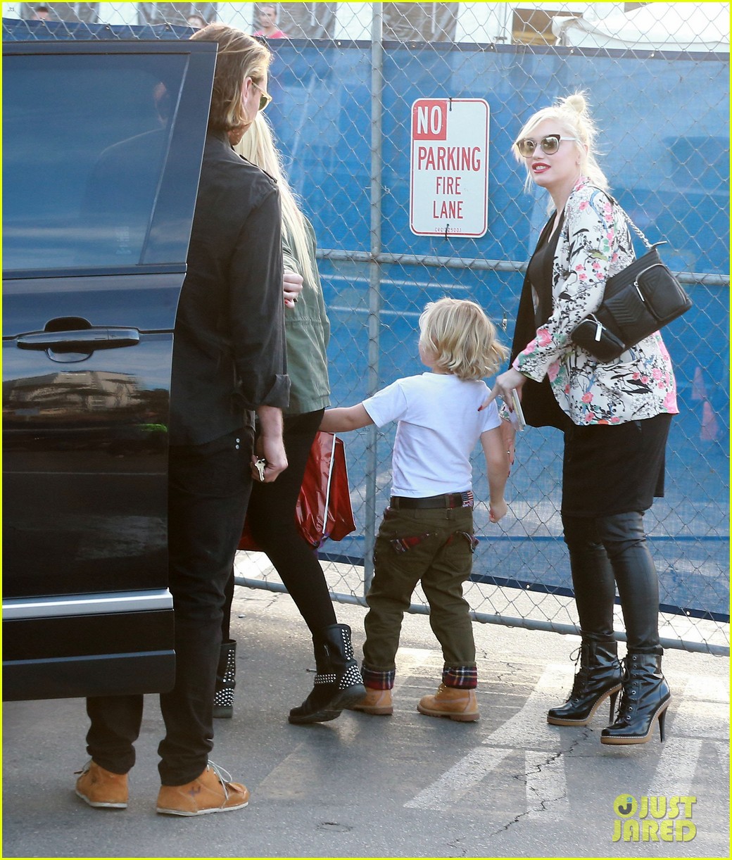Gwen Stefani Steps Out with The Family After Baby Boy News! Photo