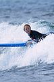 emma stone andrew garfield surf in hawaii 30