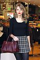 taylor swift starts new year with shopping 06
