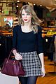 taylor swift starts new year with shopping 08