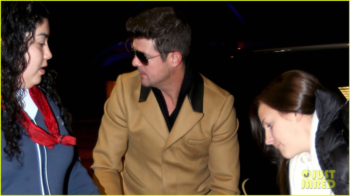 robin thicke looking forward to blurred lines tour 033042823