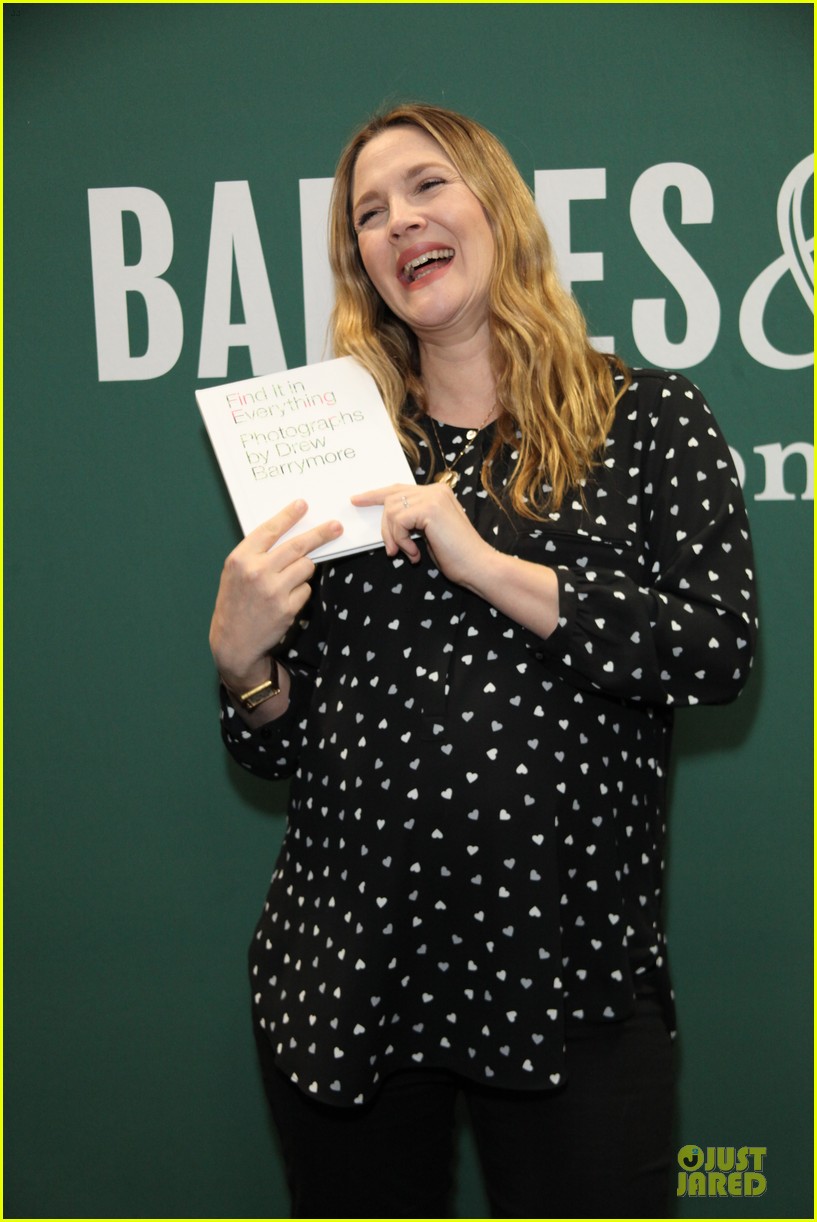 drew barrymore donates jeans to support teens for jeans 07