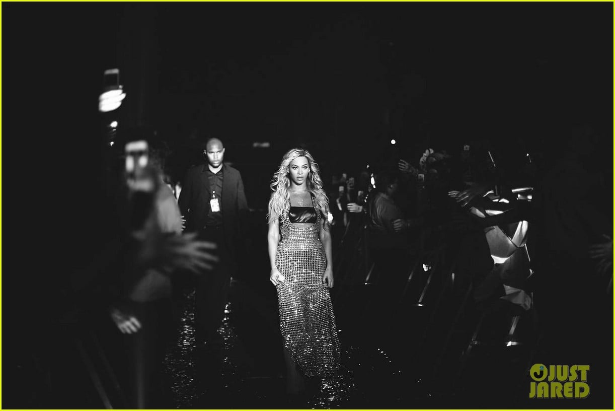 beyonce performed yonce live our week has officially been made watch now 163059721