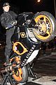 orlando bloom pops a wheelie meets justin theroux at deth killers event 12