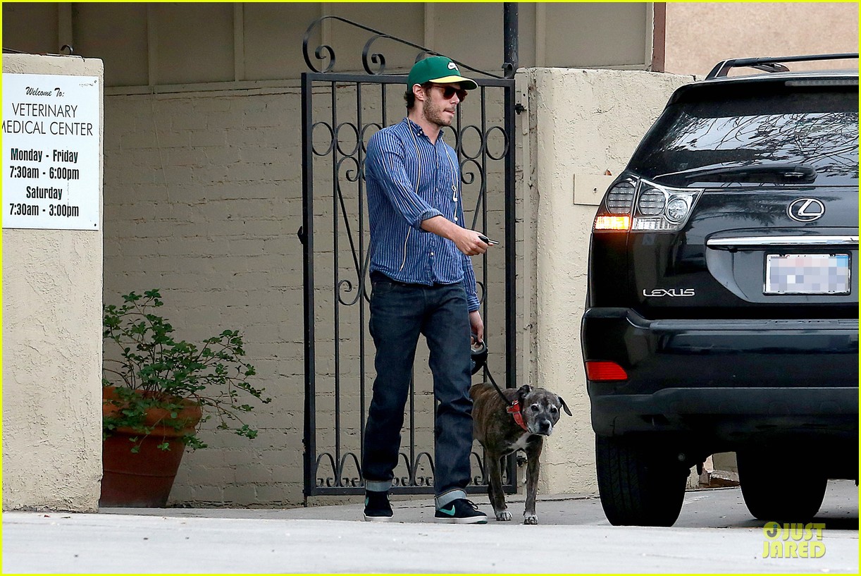adam brody steps out with ring after wedding rumors 113055880