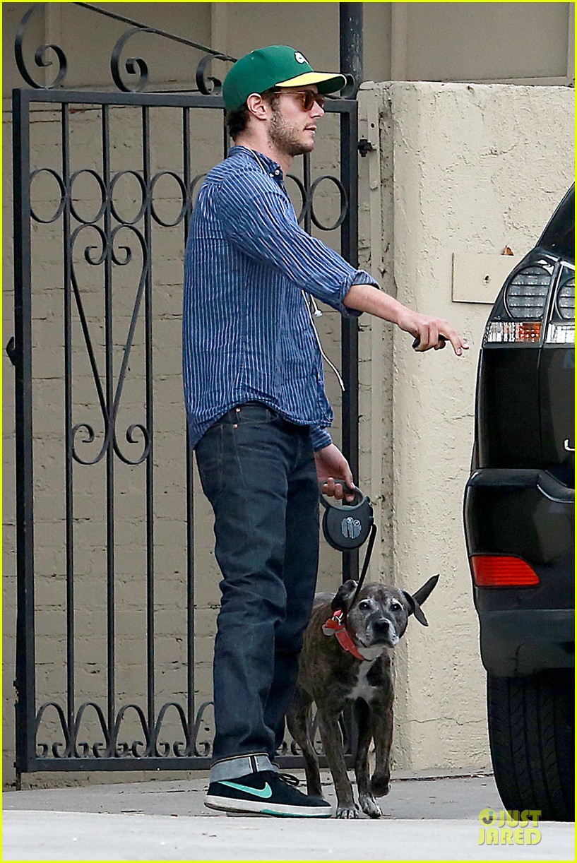 adam brody steps out with ring after wedding rumors 16