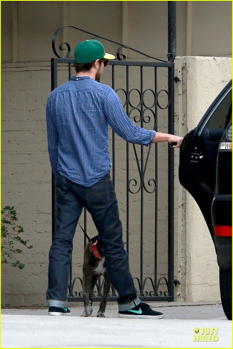 adam brody steps out with ring after wedding rumors 183055887