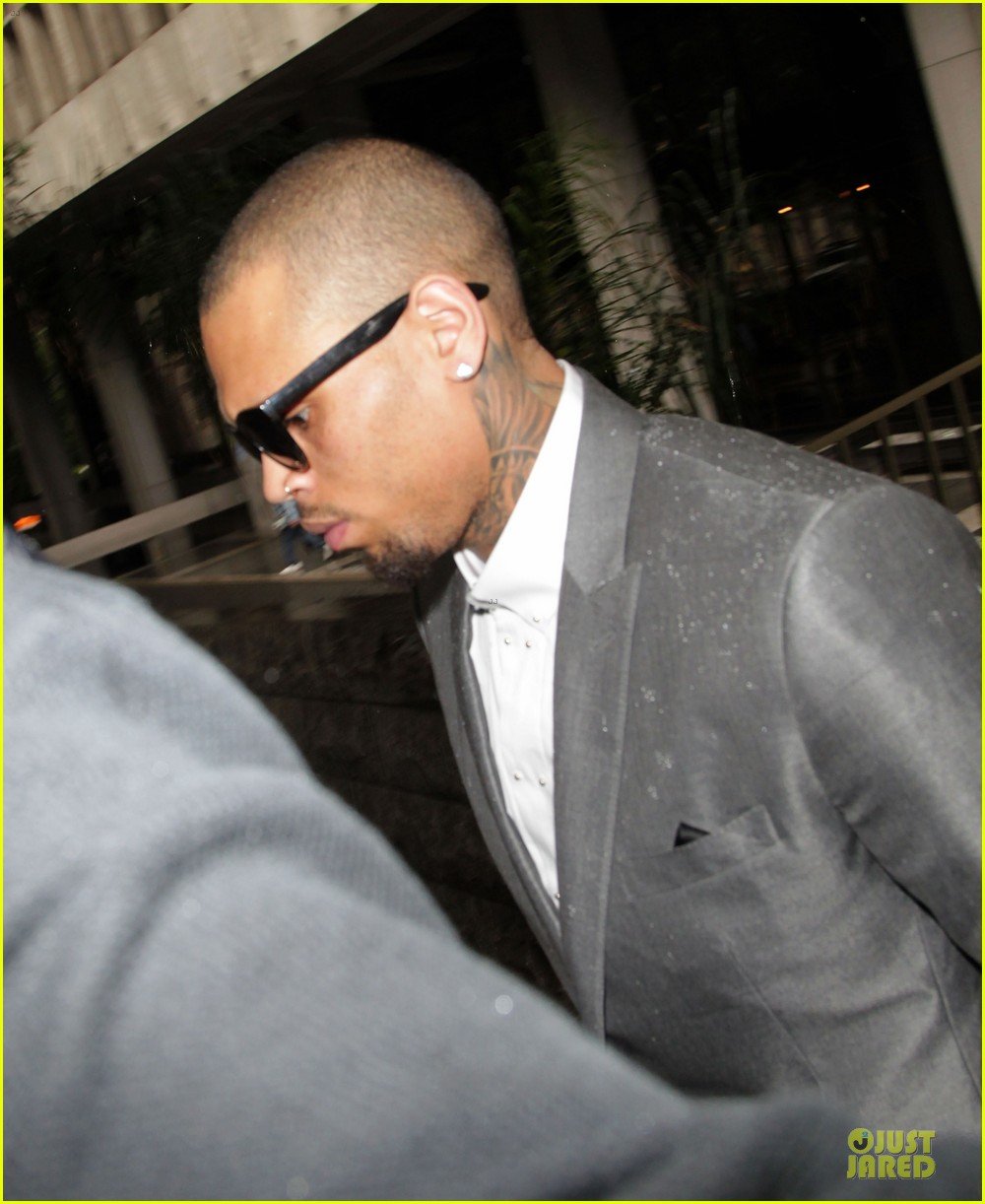 Chris Brown Diagnosed with Bipolar Disorder & PTSD; Staying in Rehab