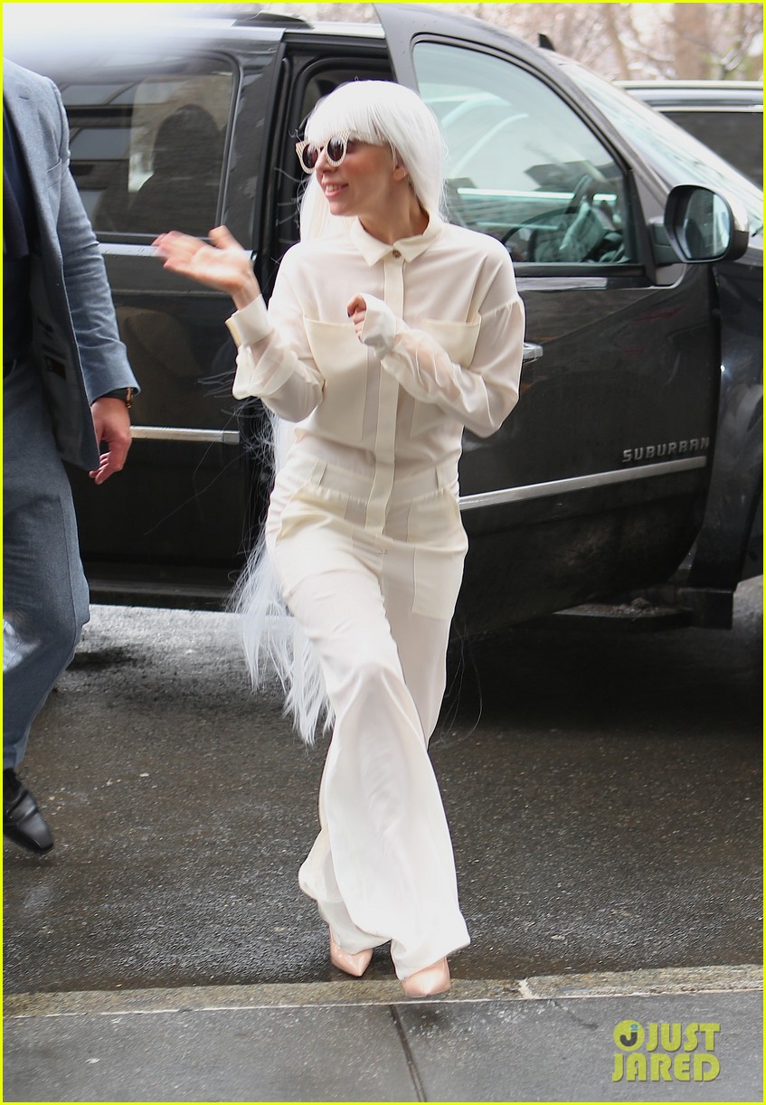lady gaga so excited to perform on tonight show this evening 023055716