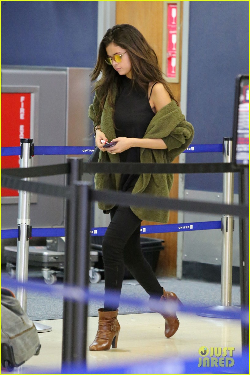 selena gomez is back in los angeles after quick trip away 03