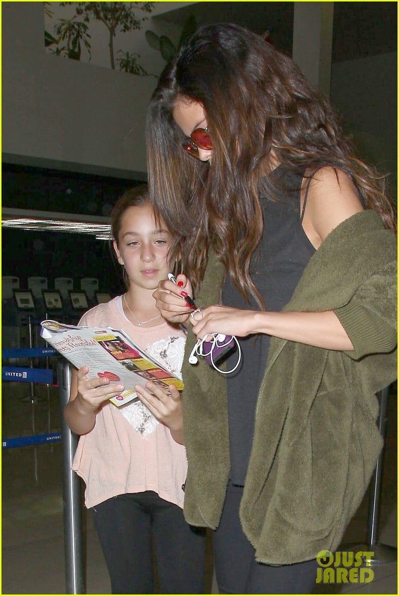 selena gomez is back in los angeles after quick trip away 06