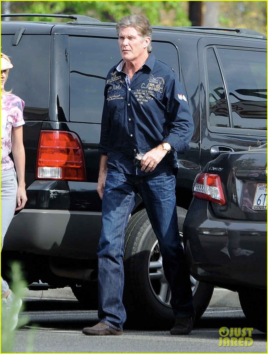 david hasselhoff changes his shirt in middle of a parking lot 223054131