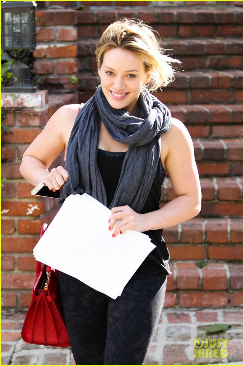 hilary duff how you glow event mike comrie parties in nyc 03
