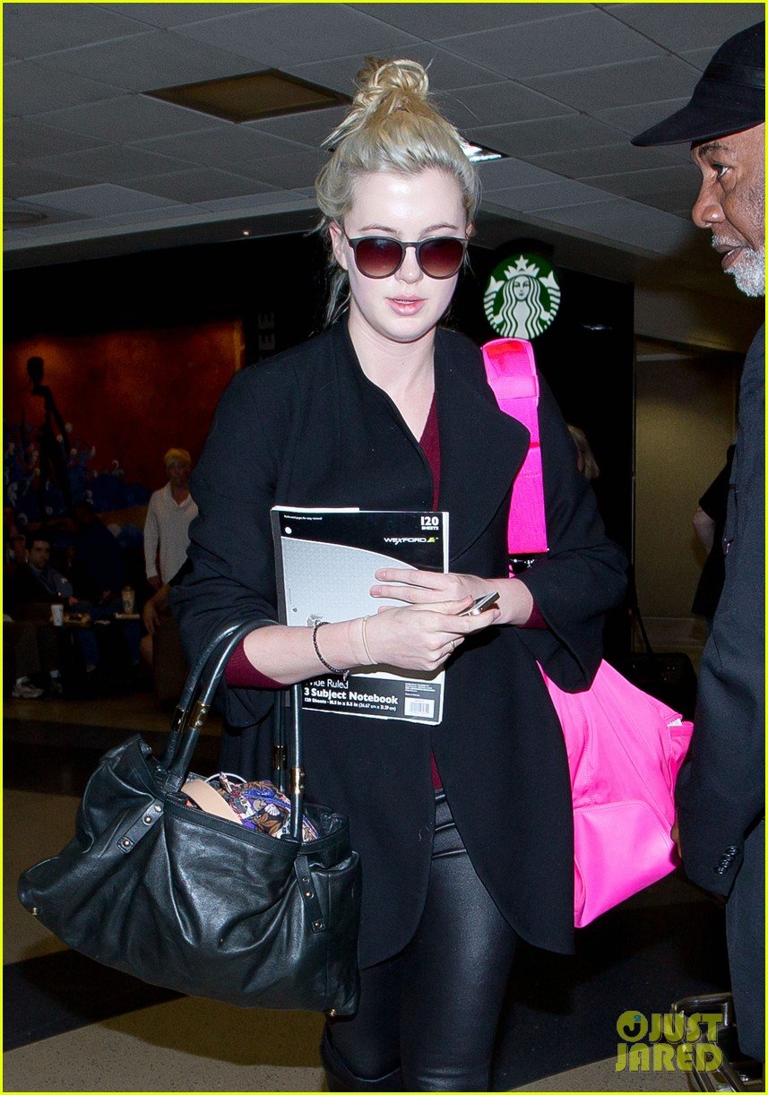 ireland baldwin heads back to los angeles after nyfw 07