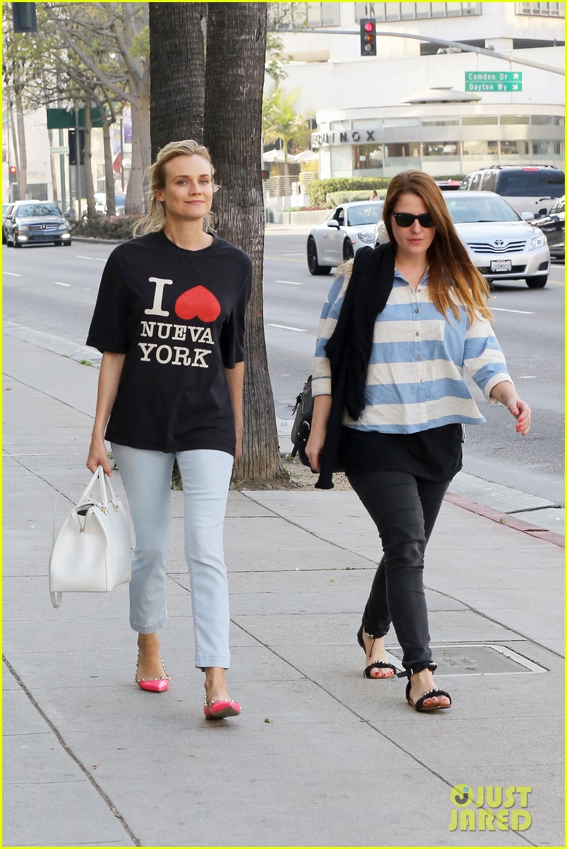 diane kruger is a new york city tourist in the wrong city 053057747