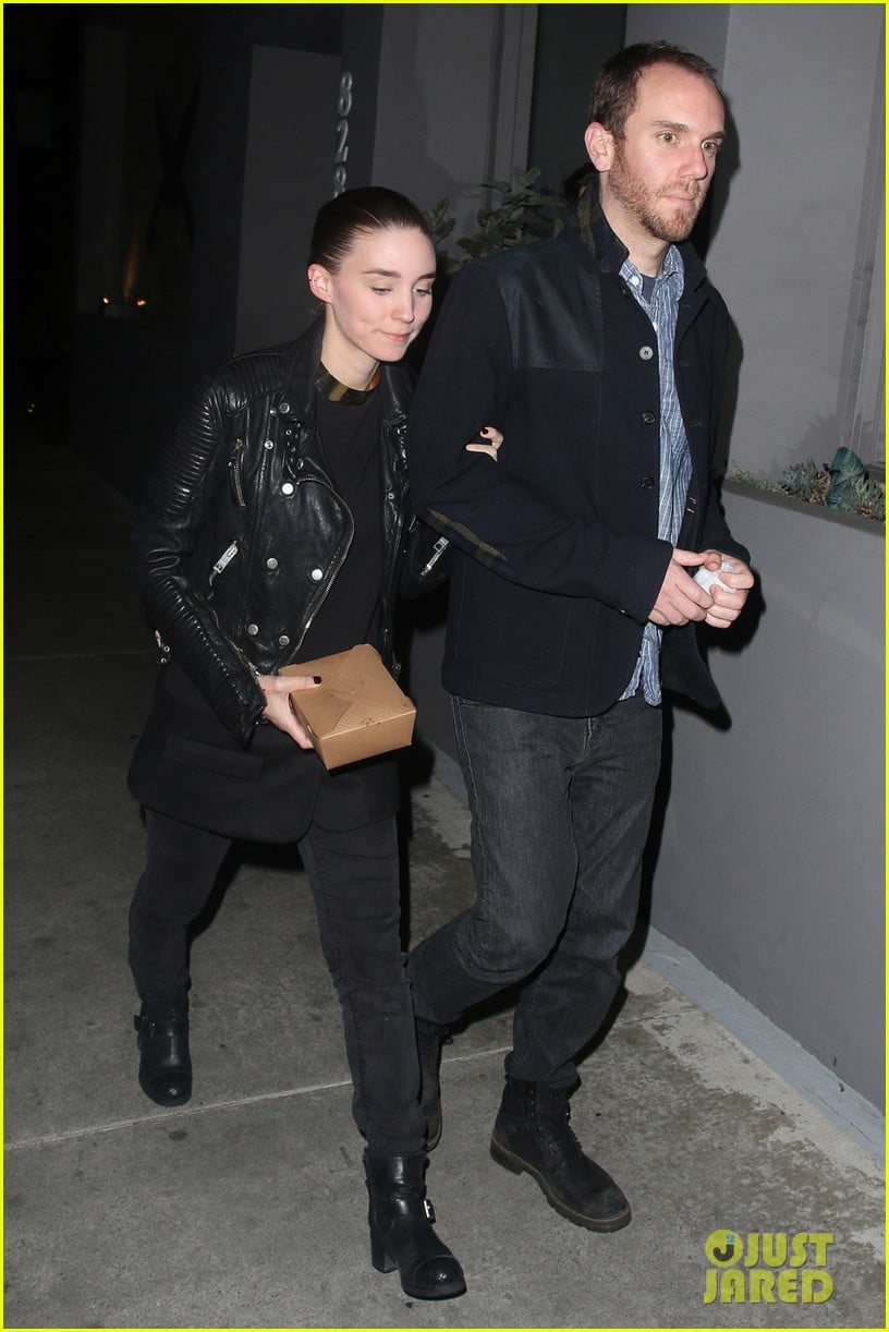 rooney mara keeps close to charles mcdowell after dinner date 013062304