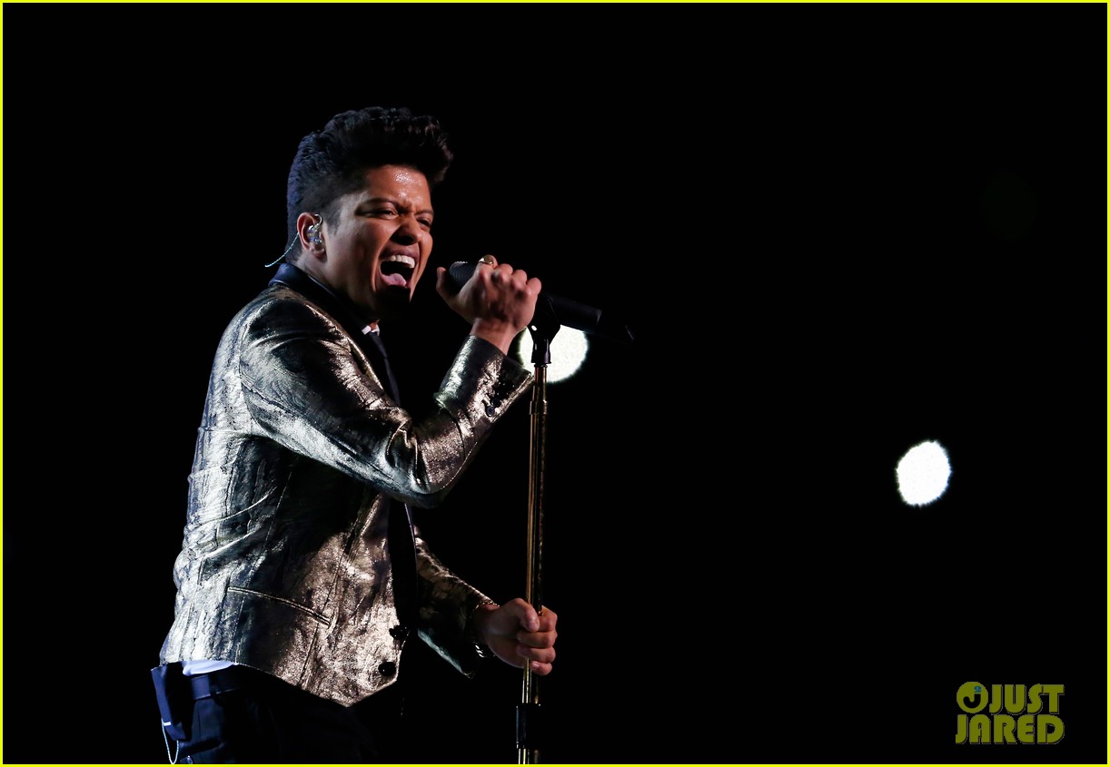 bruno mars super bowl halftime show 2014 video watch now 04