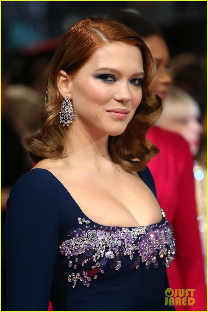 lea seydoux shows blue is the warmest color at baftas 2014 043054680