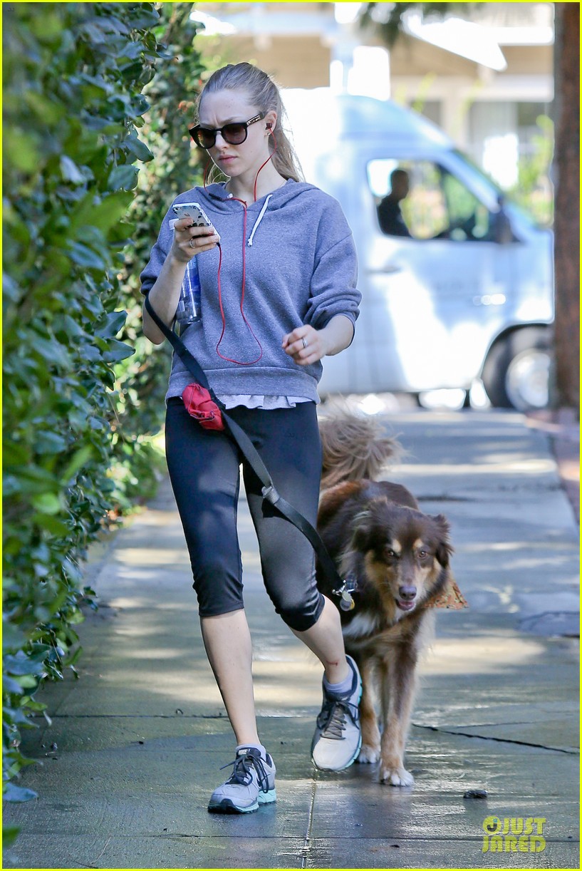 amanda seyfried finn likes to scope out talent at the beach 063047037