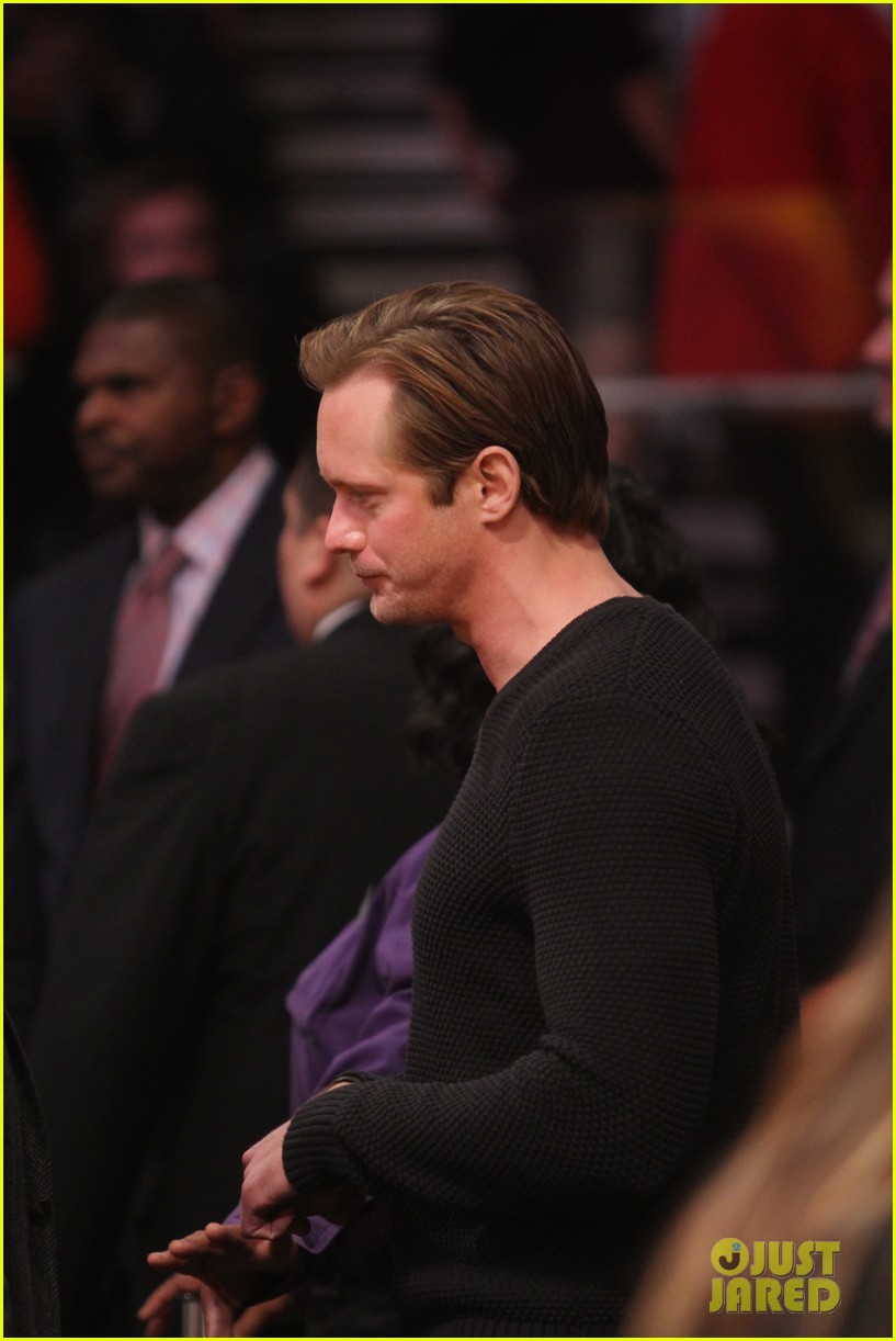 alexander skarsgard sits courtside for the lakers game 023052106
