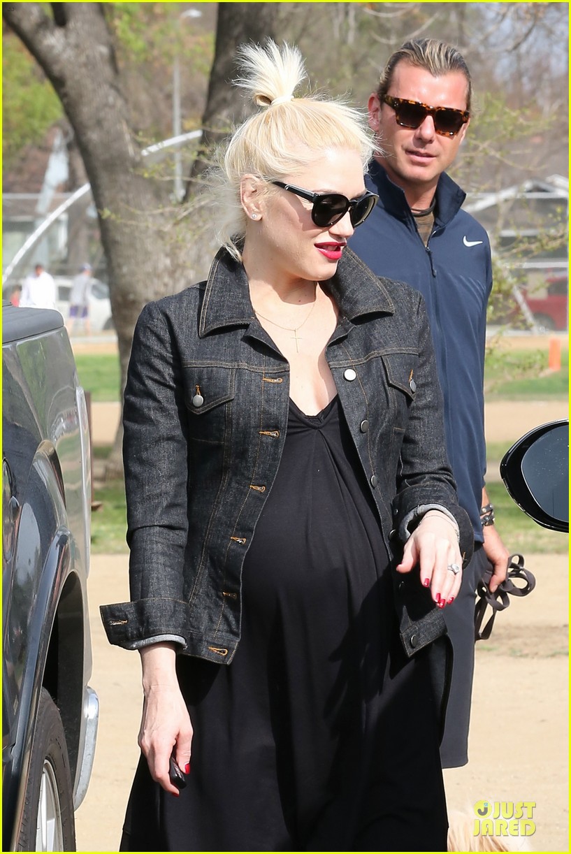gwen stefani looks about ready to pop in brentwood 29