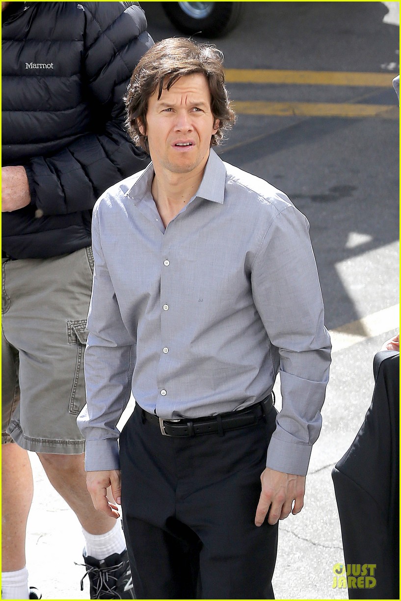mark wahlberg all ruffled up by michael k williams on the gambler 043047099