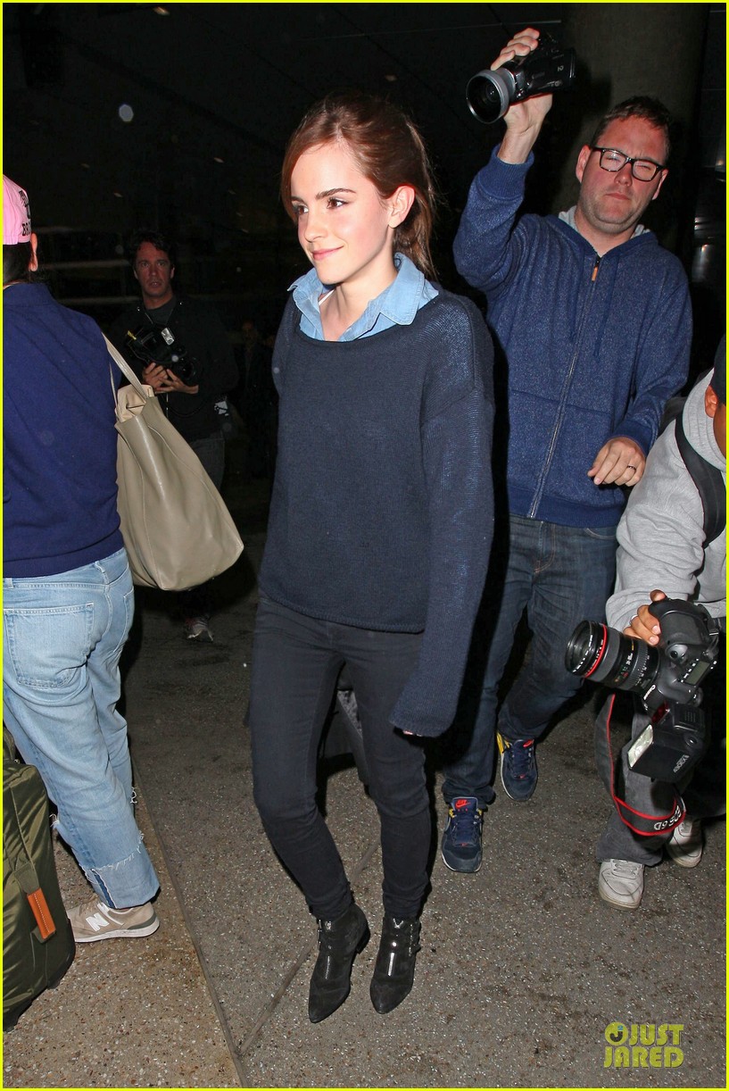 emma watson flys into lax airport before oscars 2014 063062503