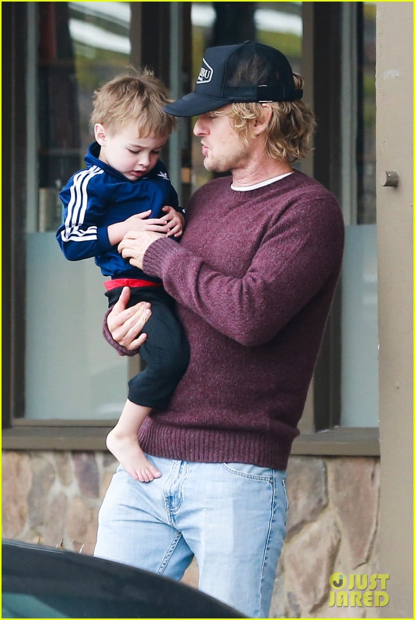 owen wilson is a doting dad after birth of his new son 163046887