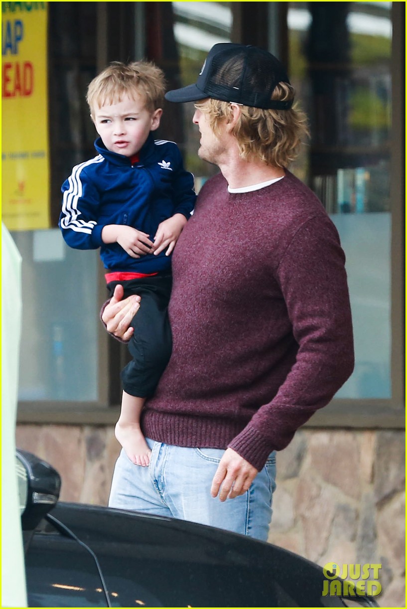 owen wilson is a doting dad after birth of his new son 203046891