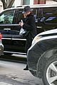 jennifer aniston uses fedora to blend in with nyc 09