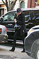 jennifer aniston uses fedora to blend in with nyc 11
