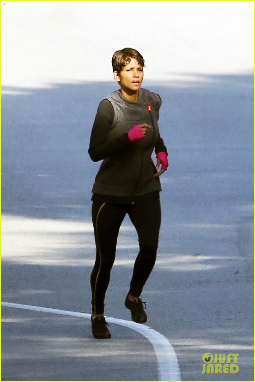 halle berry working out motivation 253075759